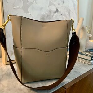 Aallyn Jordan leather bucket bag
